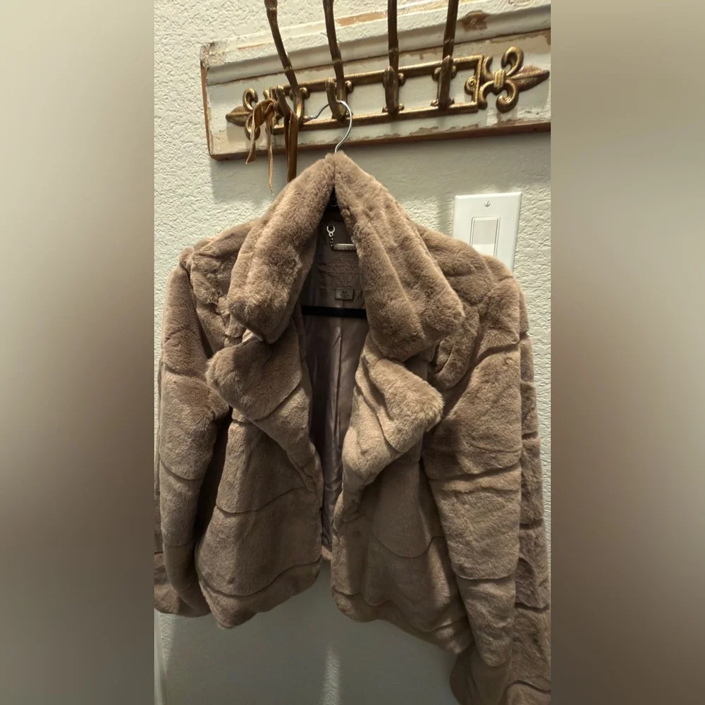 JouJou Jou Jou Faux Fur Coat - Taupe Plush Jacket MEDIUM - Picture 1 of 2